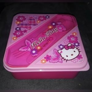 Hello Kitty bento box